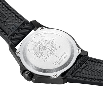 Atacama Field 43mm XL.1971.2 Luminox