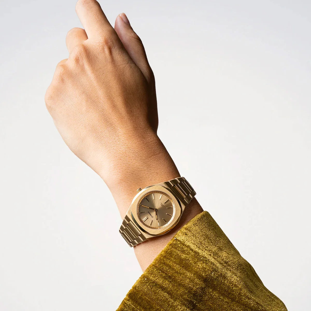 Ultra Thin Gold Mellow 34mm UHBL02