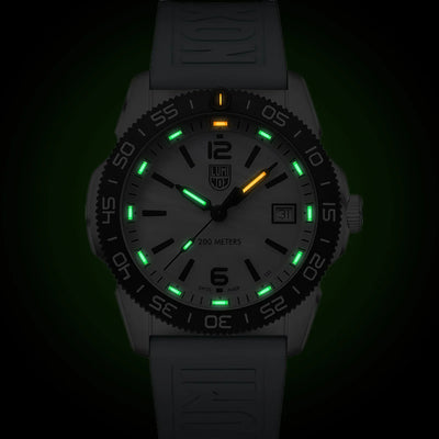 Pacific Diver 39mm XS.3124M Luminox